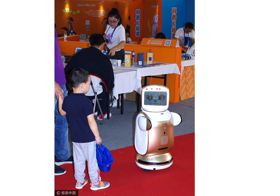 Beijing Science Carnival kicks off in Olympic Park