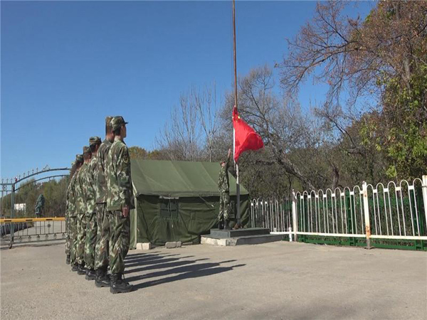Flag-raising ceremony at border rings in National Day