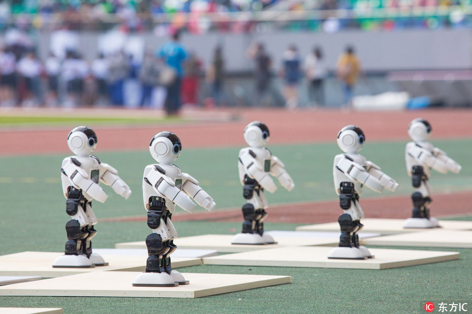 Students-made robots perform at sports meeting in Hangzhou