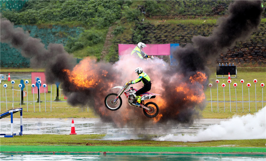 Ten photos from across China: Oct 13-19