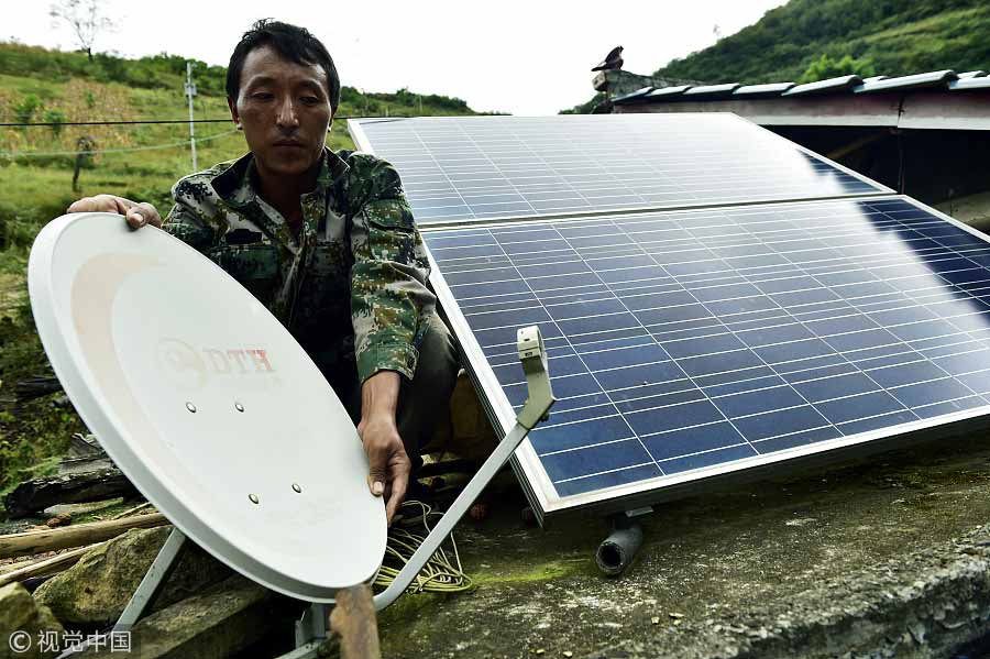 Cargo cableway facilitate villagers' life in Southwest China