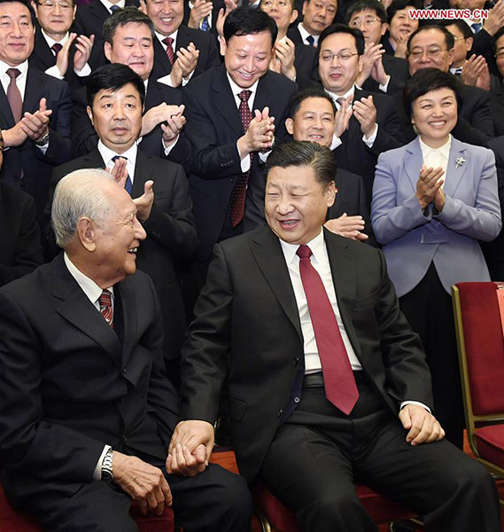 Xi honors ethical role models