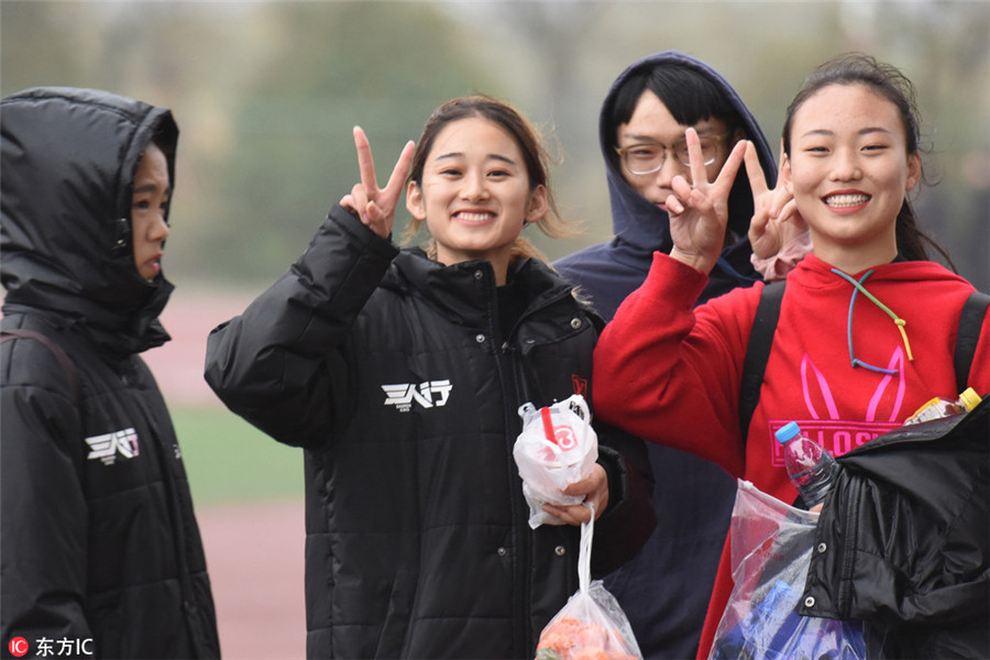 Future stars' final shot for entrance exam in Anhui