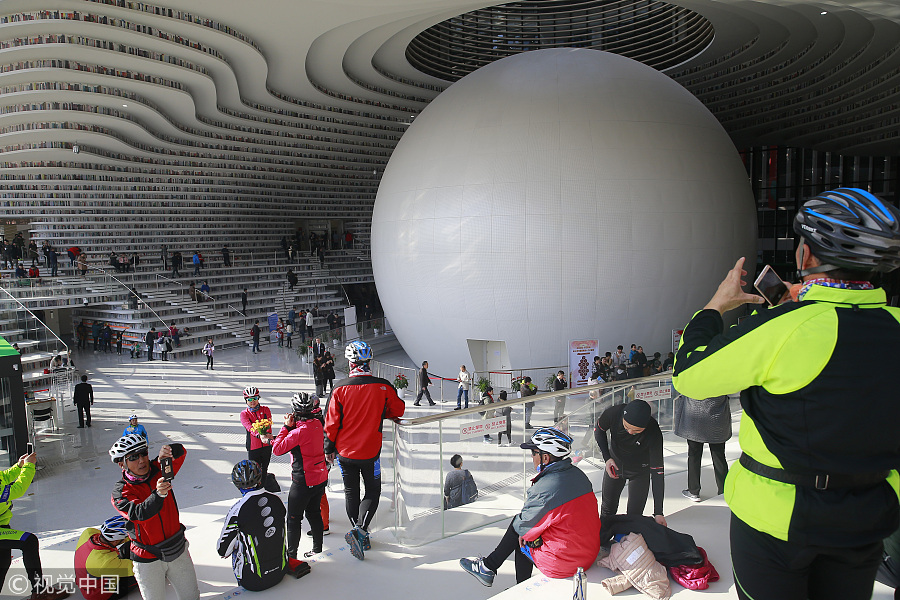 Futurist library draws readers, and also visitors