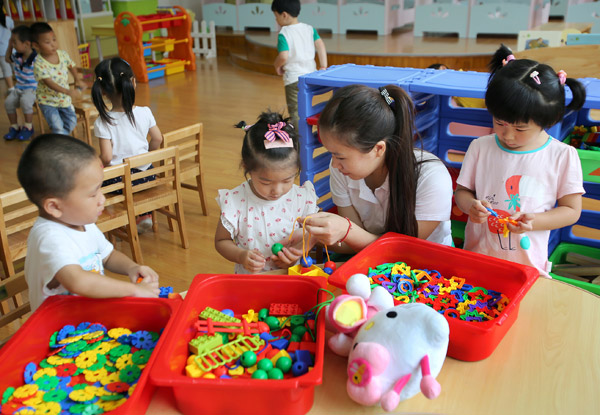 Teacher shortage in Shanghai's kindergartens remains acute