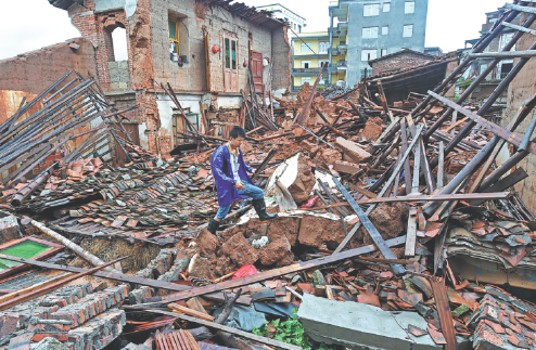 Typhoons born later often grow up stronger