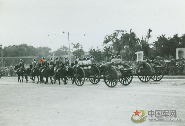 1949: Highlight of the PRC founding ceremony