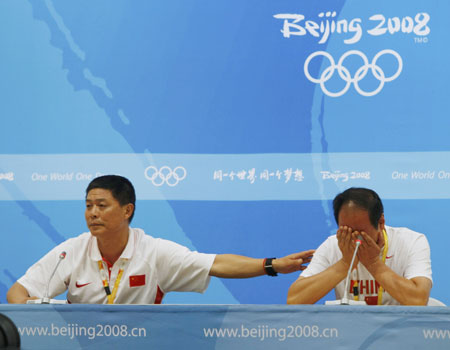 Liu Xiang quits 110m hurdles