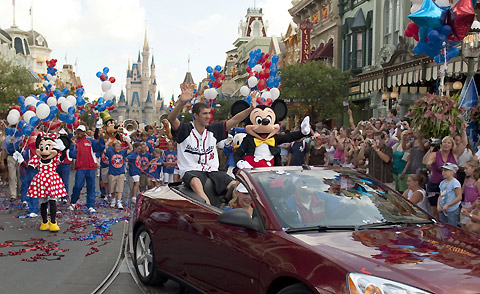 Disney honors Phelps' gold with parade
