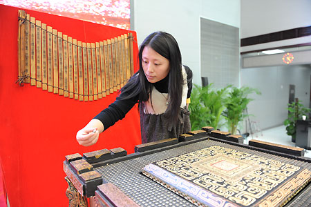 Last-round Olympic relics auctioned off in Beijing