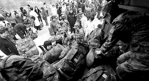 Beijing mobile army hospital rushes to Yushu