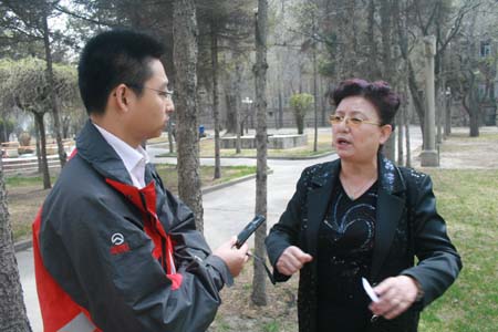 Enough medical workers in Yushu