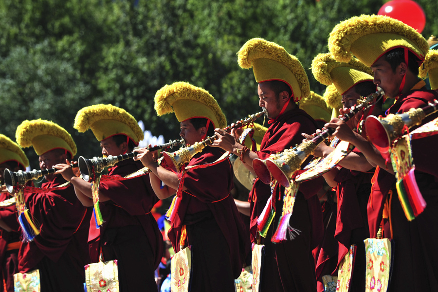 Grand ceremony held to mark Tibet's anniversary