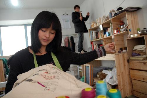 Graduates-initiated business flourishes in Hangzhou