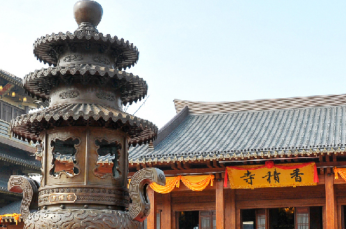 Newly-renovated Xiangji Temple