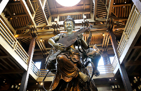 Newly-renovated Xiangji Temple
