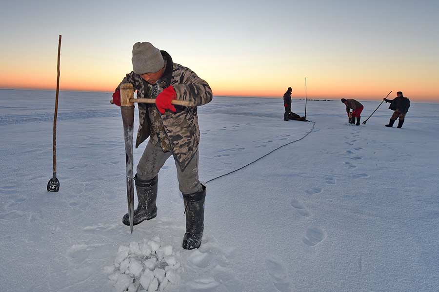 La tradition de la pêche sur glace du lac Chagan