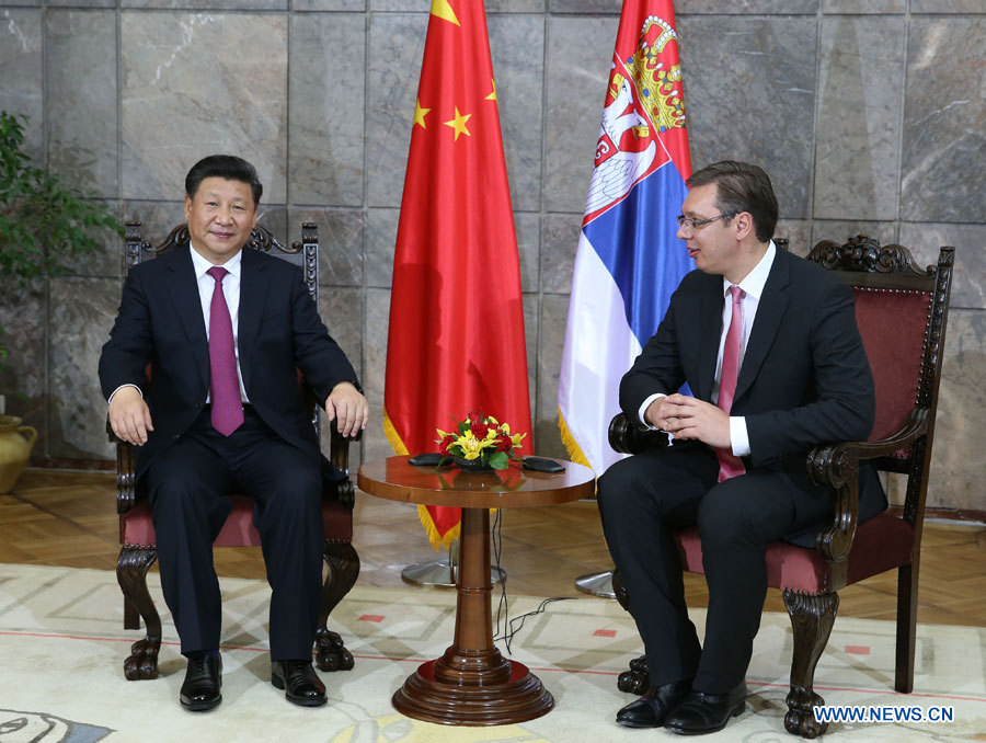 Xi Jinping rencontre le Premier ministre et le président du Parlement de la Serbie