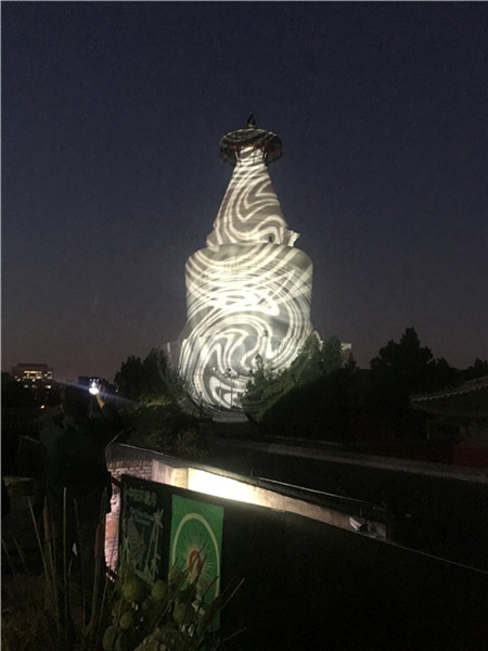 L'art et l'imagination illuminent un temple de Pékin