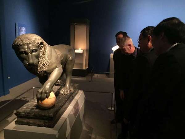 L'exposition « L'invention du Louvre » a rendez-vous avec le public chinois