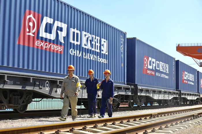 Plus de 6 200 voyages de trains de marchandises entre la Chine et l'Europe en six ans