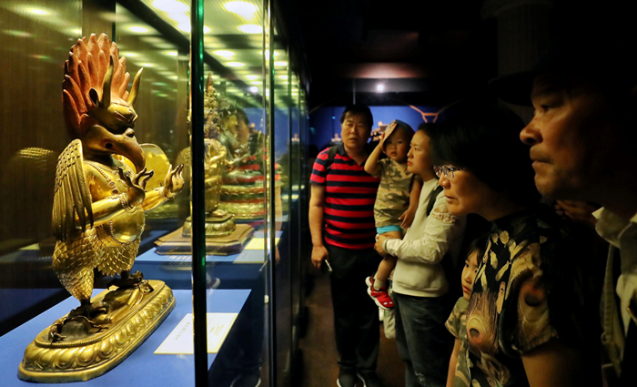 Des artefaits chinois provenant du Vatican en exposition au Musée du Palais