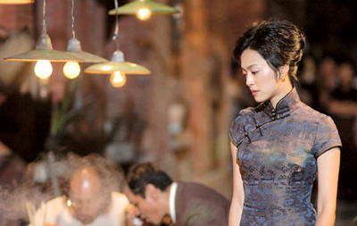 maggie cheung dresses in the mood for love