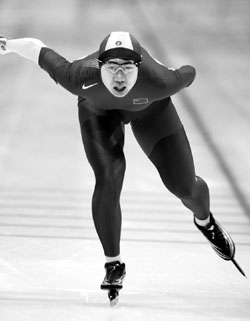 Speed skating controversy mars opening day success