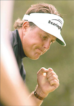 Mickelson conquers all at Sawgrass