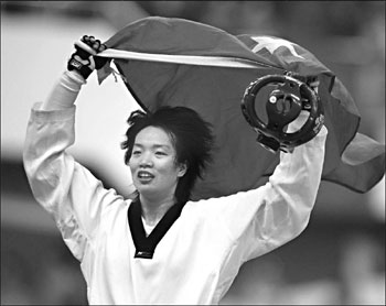 Chen gets high kicks from victory