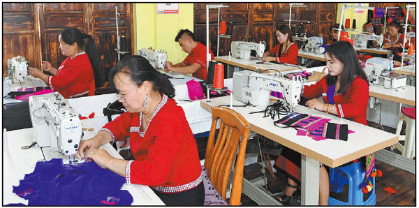 China Eastern extends a helping hand to Va ethnic group in poverty fight