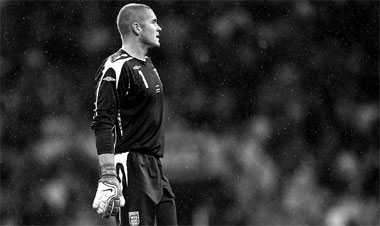 McClaren to reflect on red-faced Robinson