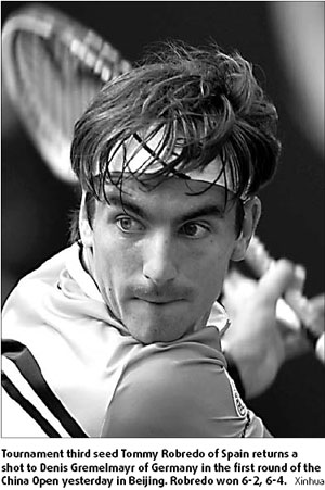 Spaniard sheds clothes and inhibitions for new image