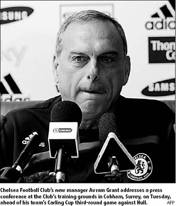 Chelsea struggling under Mourinho: Grant