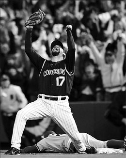 Rockies complete sweep of Arizona