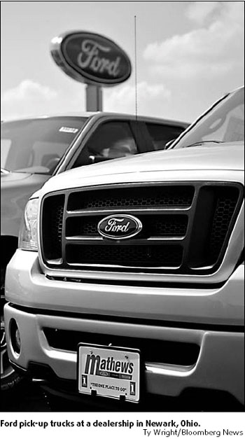 Ford, UAW gear up for crucial talks