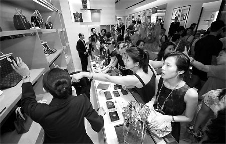 Retailers should watch new consumer habits