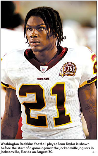 Redskins star Taylor dies from gunshot