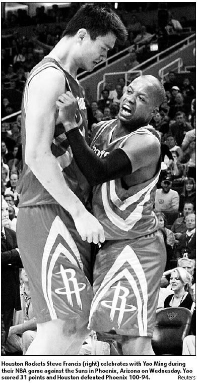 Yao leads Rockets to hard-fought victory