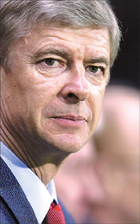 Wenger starts title countdown