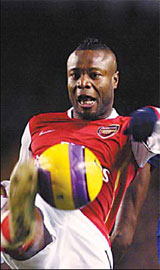Gallas says Arsenal strong enough to handle absences