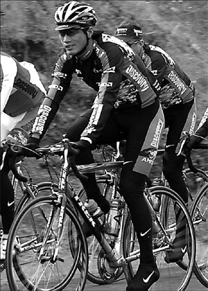 Li lucky to ride, even in sport's darkest days