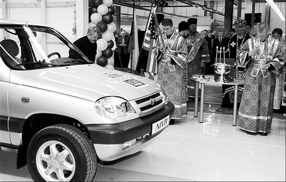GM pins hopes on overseas markets
