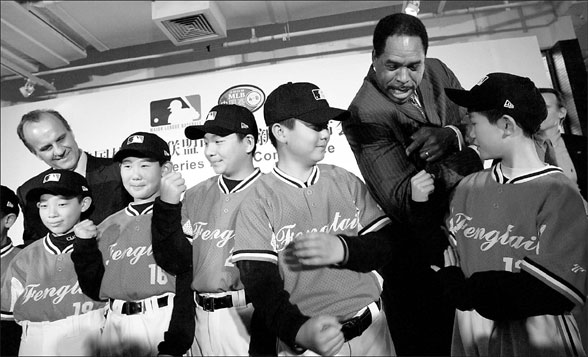 Can baseball hit home run in China?
