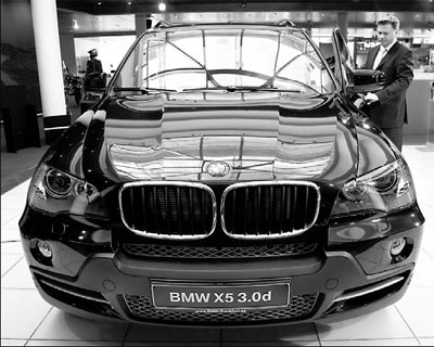 BMW expects record volumes