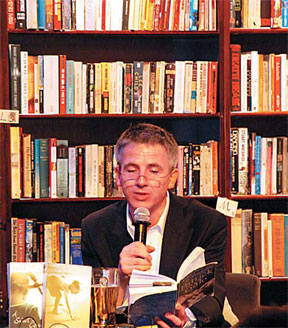 Bookworms dig in for a literary feast