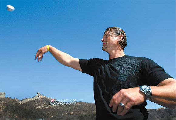 MLB plants flag on mainland