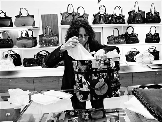 'Rent-a-bag' biz helps fulfill dreams