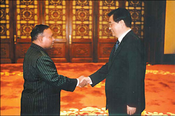 Neighborly relationship bonds China, Bangladesh