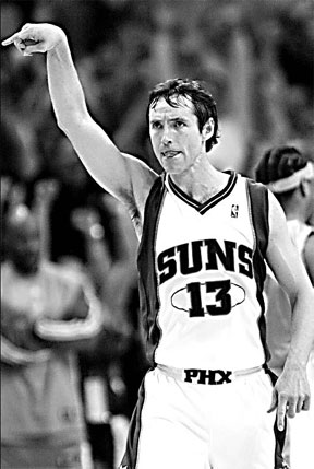 Suns storm back in 2nd half to shock Nuggets